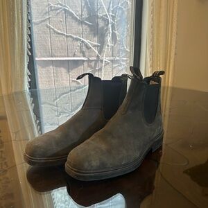 Blundstone Chelsea Boots - Black